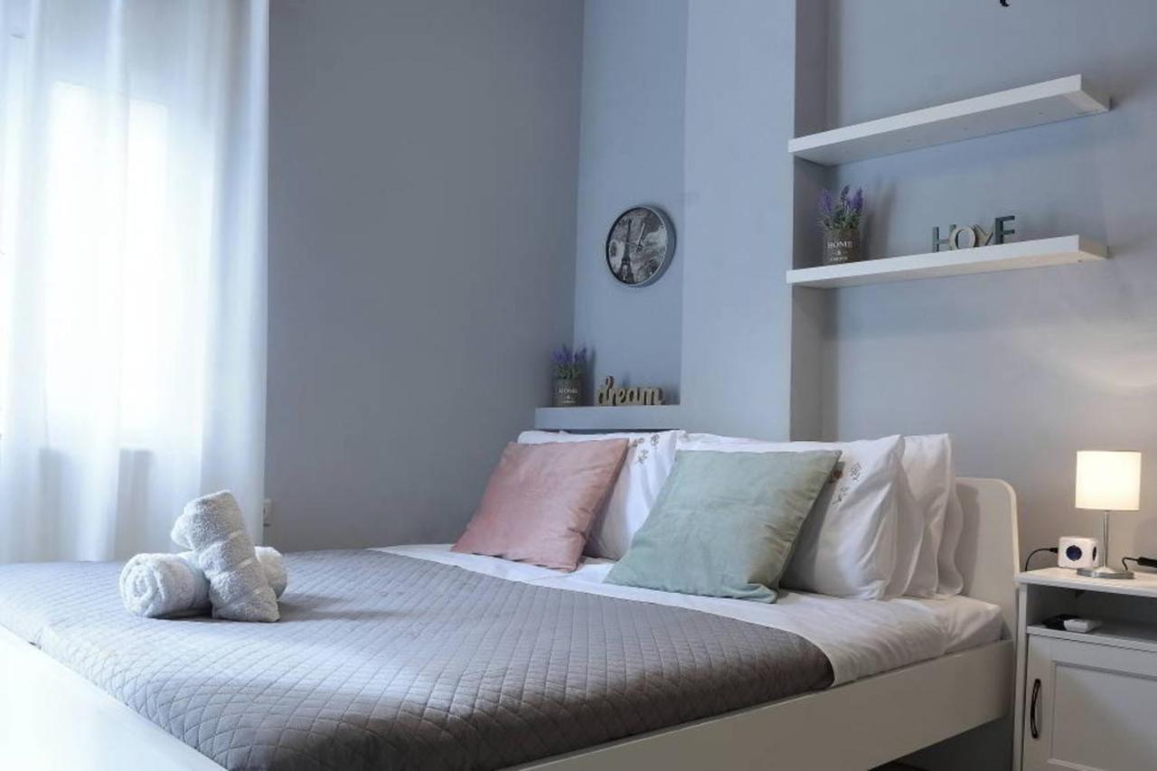 The Bright One Apartment Ираклио Екстериор снимка
